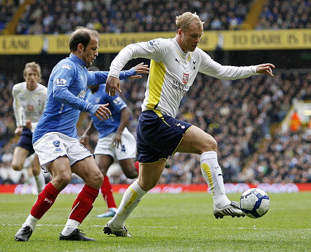 防守之间的 防守之间的